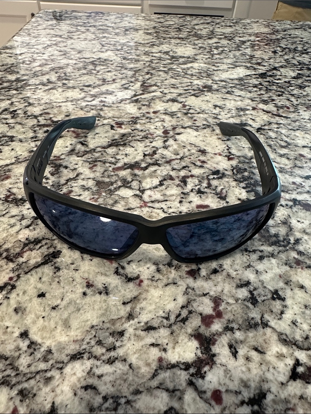 Costa Men Sunglasses - Picture 2 of 8